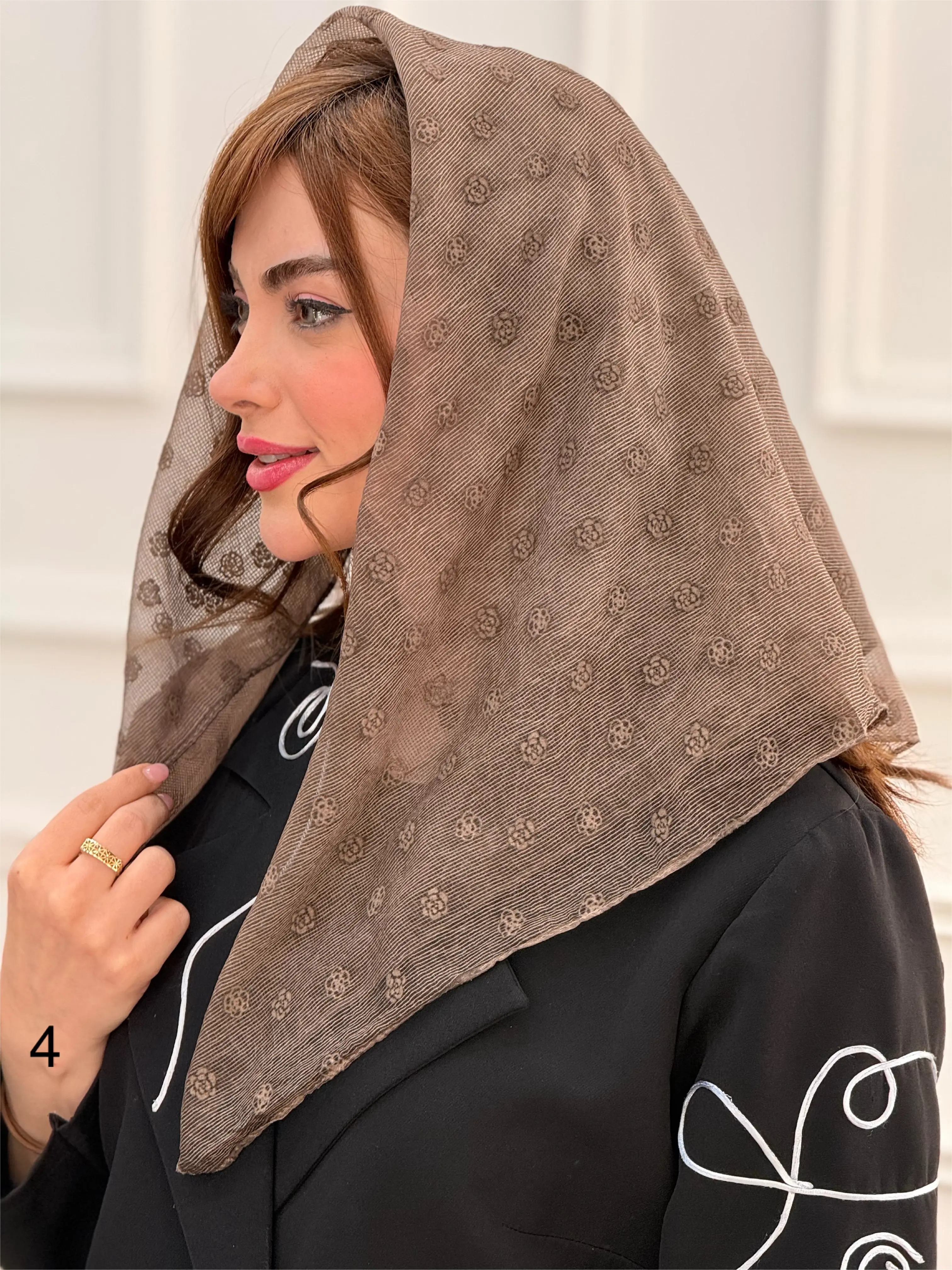 مینی اسکارف حریر طرحدار قهوه ای